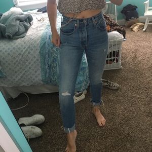 LEVI JEANS
